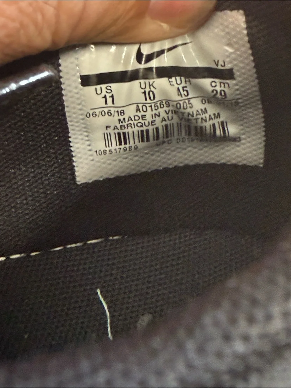 Nike Air Max 270 Triple Black A01569-005 Men’s Size 11
